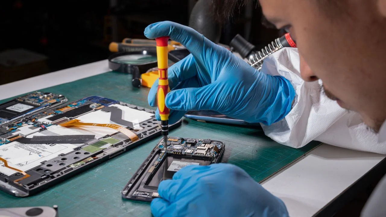iOS 18 Boosts Repair Flexibility with New Repair Assistant for iPhones