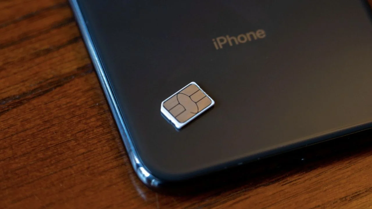 iPhone 16 Models in the US forgo SIM Card Tray, Embrace eSIM Exclusivity