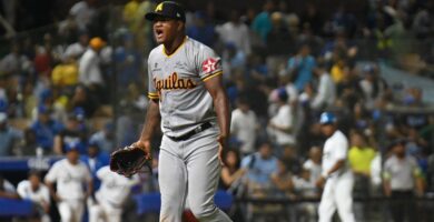 Mejía y Escarra dan jonrones; Pitcheo se luce en victoria de Águilas 4-1 sobre Licey