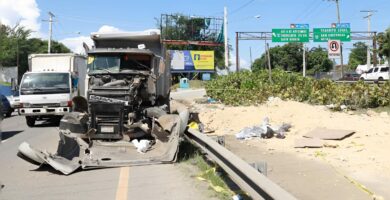 Motorista narra cómo fue el suceso vial en la autopista 6 de Noviembre