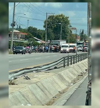 Tránsito se ve afectado por hecho vial en la autopista Duarte