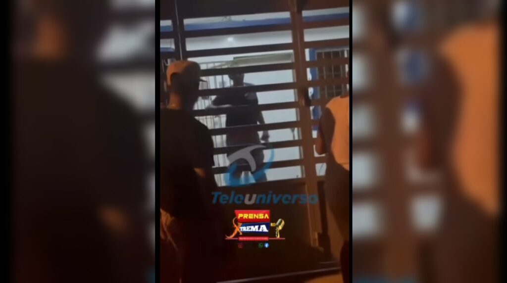 Vecinos intervienen ante intento de agresión en Santiago