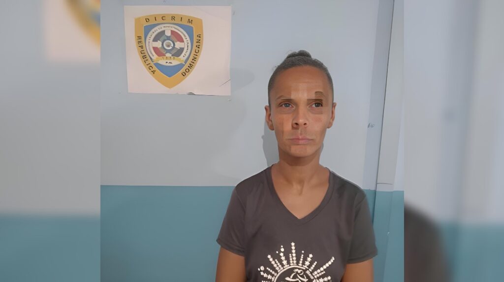 Mujer es detenida por incendio en comercio de Santiago