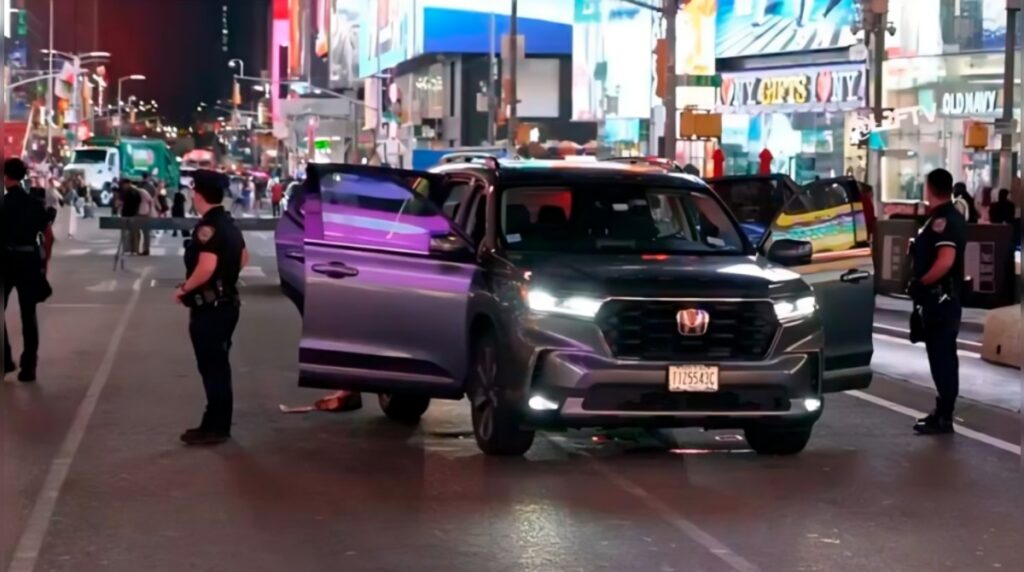 Tres personas lesionadas en incidente con proyectiles en Times Square