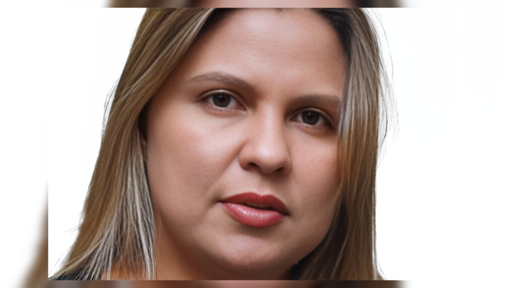 Periodista denuncia intento de fraude digital a través de WhatsApp