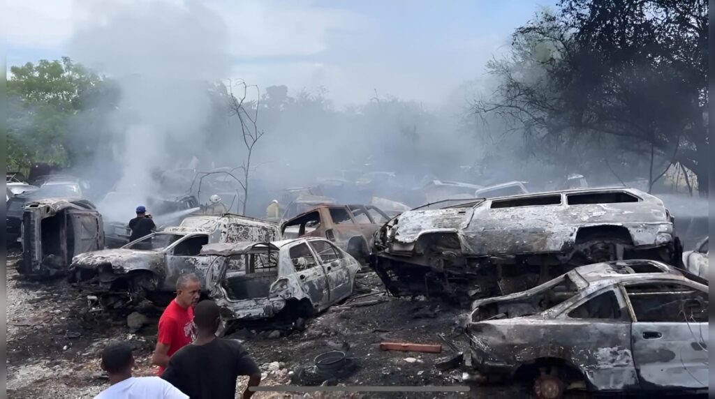 Incendio provoca millonarias pérdidas en taller de Aguayo