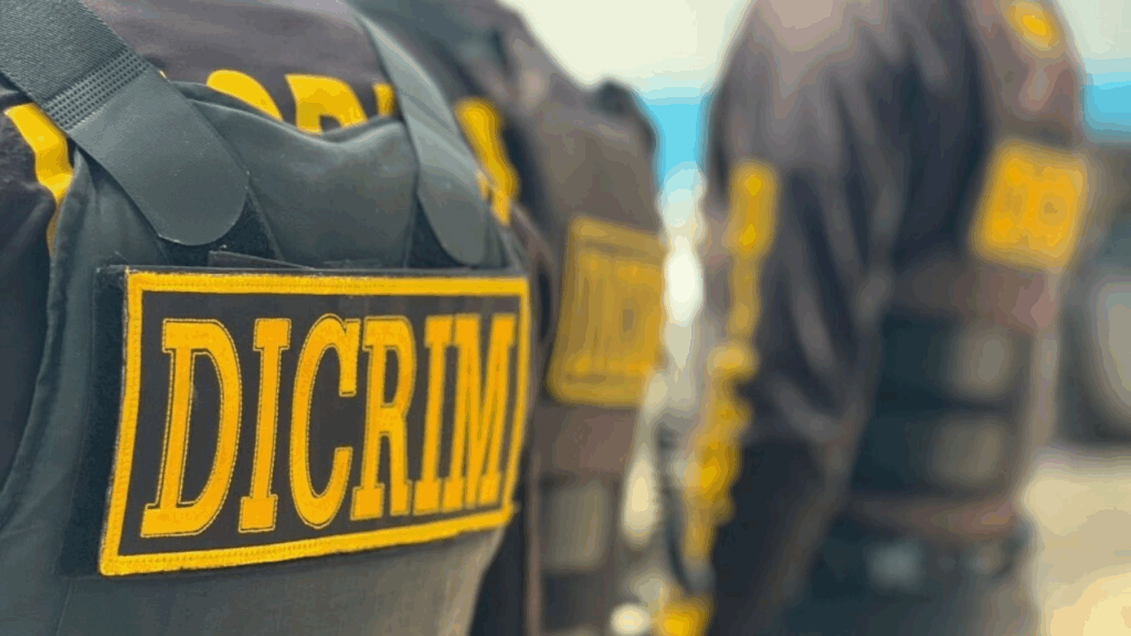 Policía neutraliza a presunto infractor tras prolongada persecución