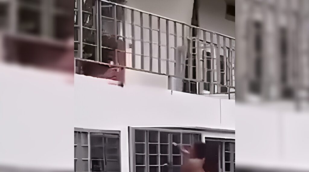 Mujer sorprende a su esposo en situación comprometedora en su hogar