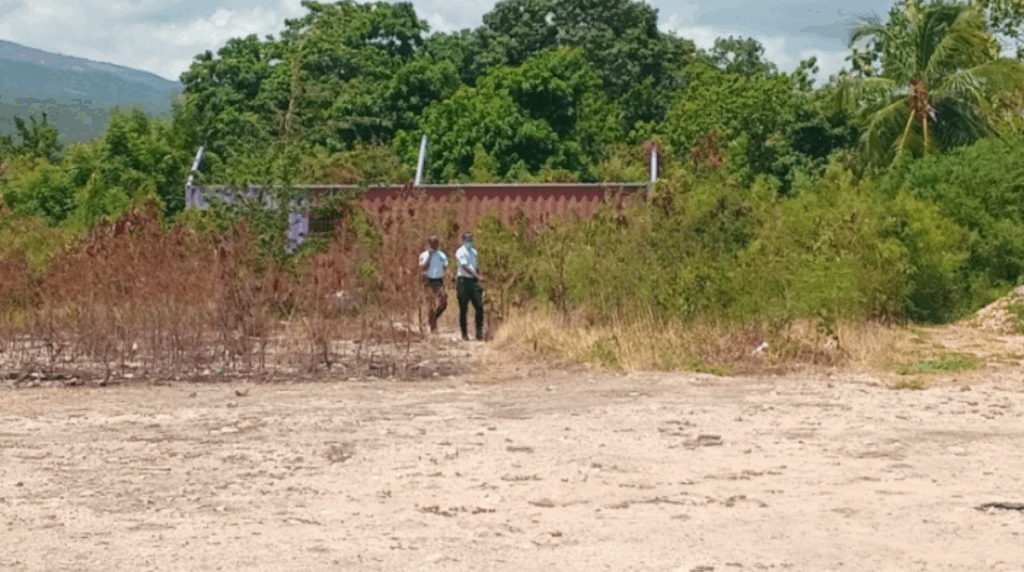 Encuentran hombre sin aliento en malecón de Barahona