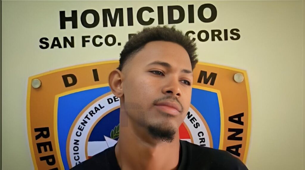 Joven de Villa Riva expresa arrepentimiento tras entrarle a su hija
