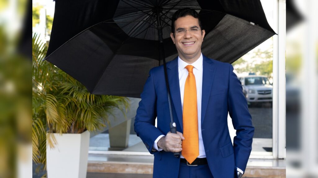 Huracán Erin se ubica al noreste de Punta Cana con categoría 3