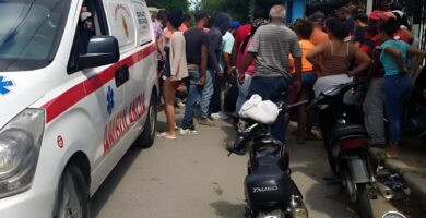 Primer incidente vial en la circunvalación sur de Baní deja un afectado