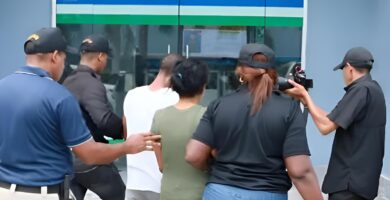 Pareja es detenida por pérdida de una peque de 7 en Los Guandules