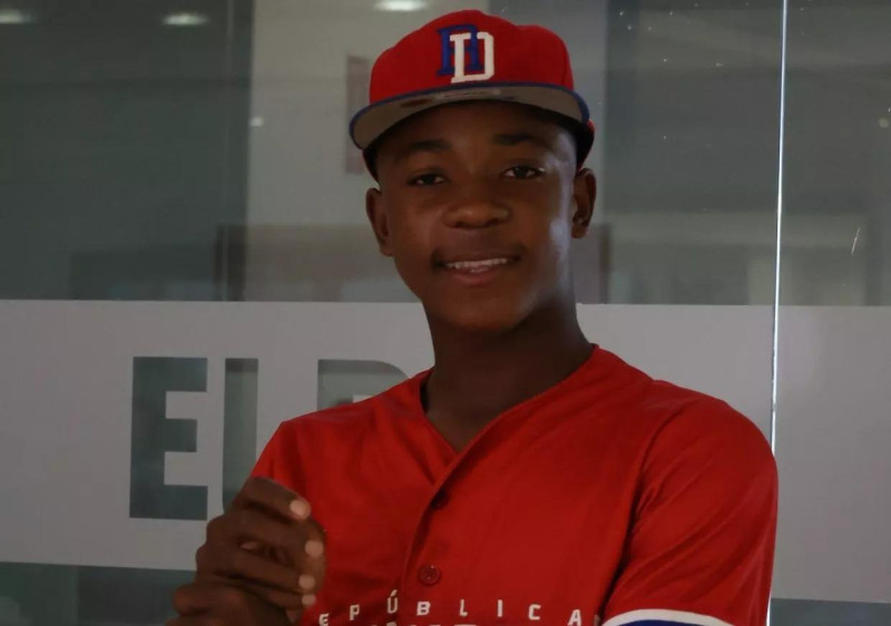Adolescente prospecto de béisbol deja de existir en Guerra