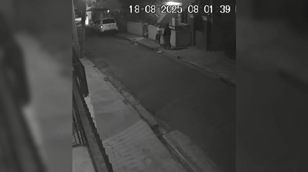 Madre es despojada de cartera frente a su hija en Jarabacoa