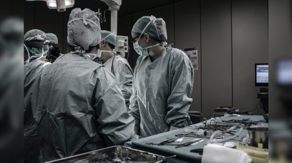 Presunta negligencia en clínica de La Romana deja sin aliento a recién nacido