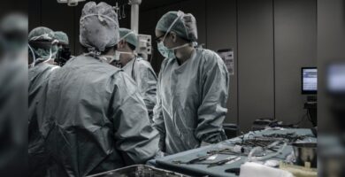 Presunta negligencia en clínica de La Romana deja sin aliento a recién nacido