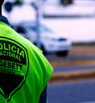 Dos agentes de la DIGESETT resultan lesionados en Verón-Punta Cana