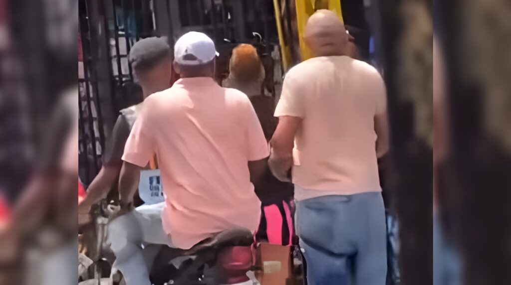 Hombre se cubre de materia para evitar ser retenido en Herrera