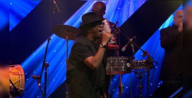 Sergio Vargas honra a Rubby Pérez en La Casa de Alofoke