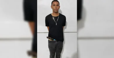 Raso del ejército arrestado por presunto robo en Villa Mella