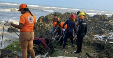 Autoridades realizan lamentable hallazgo en playa de Bajos de Haina