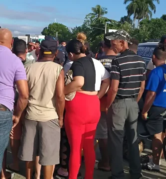 Joven resulta muy perjudicado en Los Frailes y buscan familiares