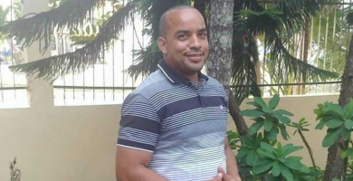 Familia llora a hombre hallado sin aliento en cañada de Los Alcarrizos tras las lluvias