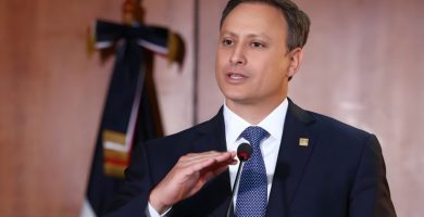 Autorizan salida temporal del país a Jean Alain Rodríguez por motivos de salud