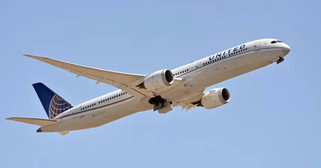 Vuelo de United Airlines es desviado a Pittsburgh tras alerta critica