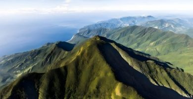 Sacerdotes y organizaciones sociales encabezan marcha en defensa de la cordillera Septentrional