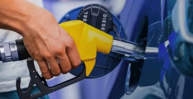 El Gobierno mantiene «su sacrificio» y congela precios de principales combustibles