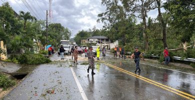 Calles incomunicadas tras inundaciones por lluvias en Puerto Plata