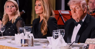 VIDEO: Trump pide reprogramar evento tras tiroteo que activó protocolo de seguridad