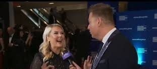 VIDEO: Vocera de la Casa Blanca habló de «disparos» previo a cena donde fue evacuado Trump”