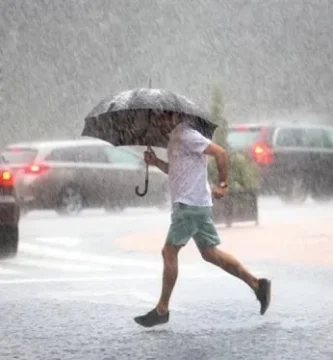 Este domingo vaguada provocará fuertes aguaceros, tormentas eléctricas y ráfagas de viento en gran parte del país desde el mediodía