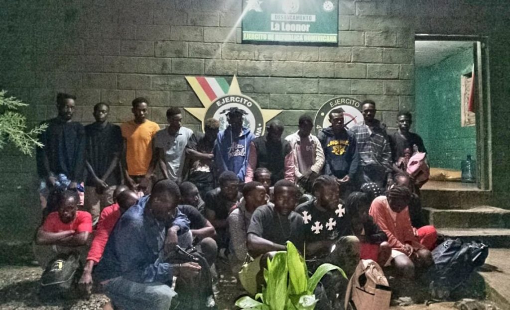 Ejército detiene a 30 haitianos ilegales en Santiago Rodríguez