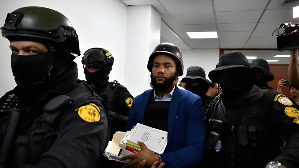 Fiscal de la Pepca cumple un mes detenido sin que se dicte medida de coerción en caso por soborno