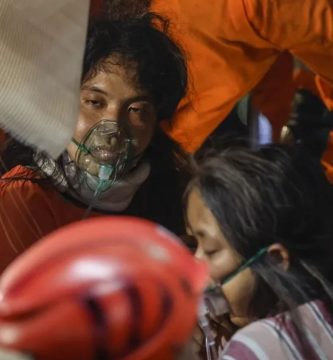 Un vagón solo para ellas: las 15 víctimas del letal choque de tren indonesio son mujeres