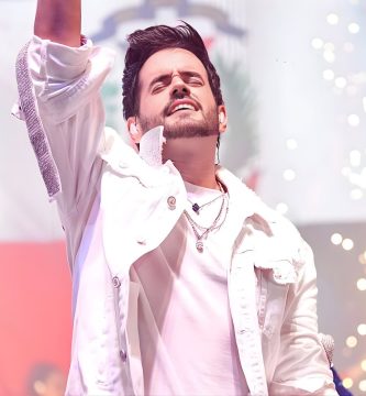 Manny Cruz logra su primer disco de oro
