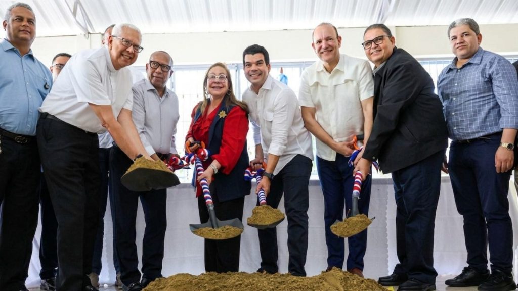 Con inversión de RD$251 millones, Inapa deja iniciado drenaje pluvial en Villa María, Santiago