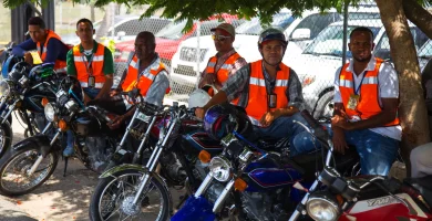 Tensión en el transporte: mototaxistas rechazan tarifas de aplicación digital