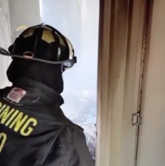 VIDEO: Incendio afecta vivienda en Moca: “Yo no sé qué se estaba quemando, yo salí con mi hijo”