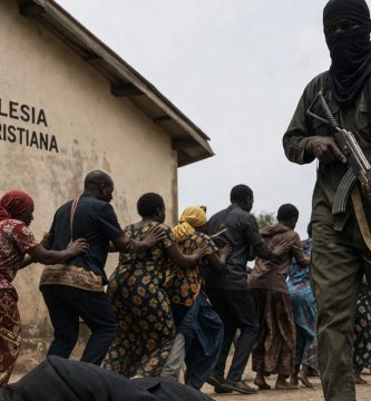 Ultiman a un pastor y secuestran a 40 feligreses en un ataque a una iglesia en Nigeria
