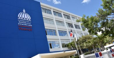 Viernes 1 de mayo se trabaja; feriado del Día del Trabajo pasa al lunes 4