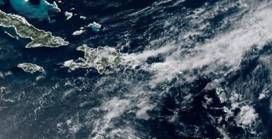 Noche lluviosa: autoridades advierten sobre aguaceros y vientos fuertes