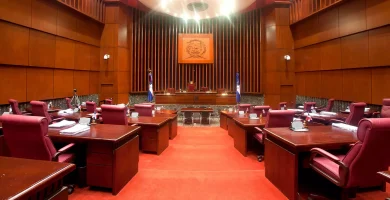 Legislador propone creación del Ministerio de Transporte; Senado envía propuesta a comisión