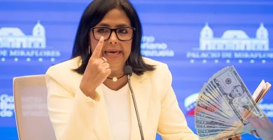 Delcy Rodríguez eleva ingreso mínimo integral a 240 dólares en Venezuela