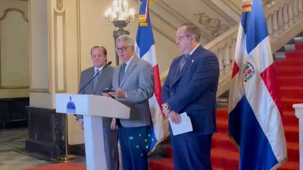 Gobierno anuncia recorte de gastos públicos para ahorrar RD$40 mil millones