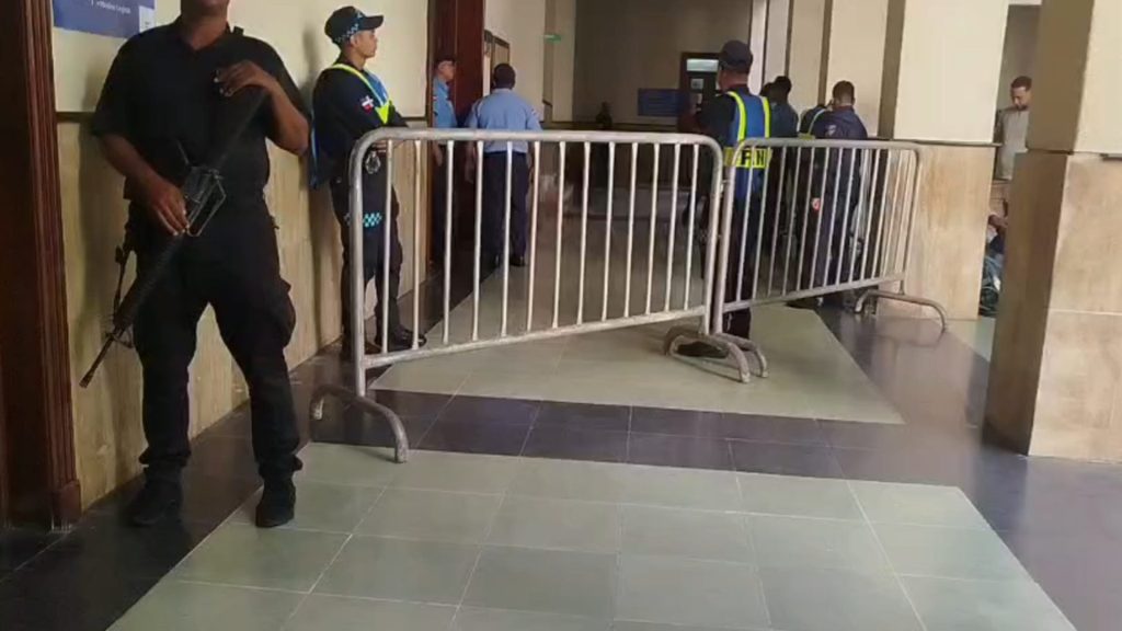 Blindan el Palacio de Justicia de Ciudad Nueva para el juicio contra los hermanos Espaillat